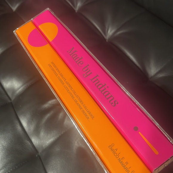 Very RARE! Made By Indians Galerie Enrico Navarro 2007 & 2011 double book set - Picture 4 of 6